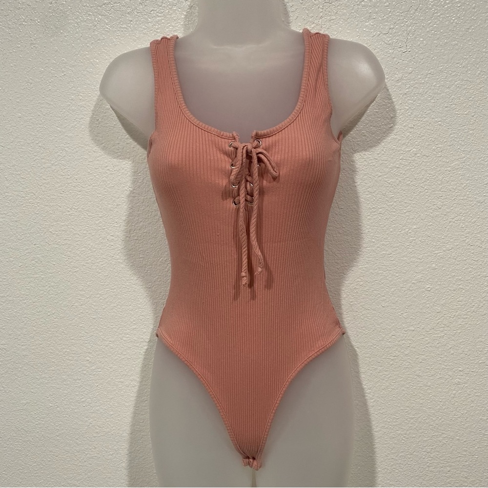 forever 21 pink beige ribbed lace up sleeveless tank top bodysuit shirt